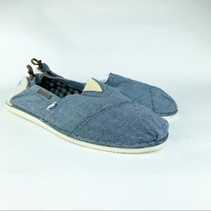 NWOT TOMS men Slip-ons